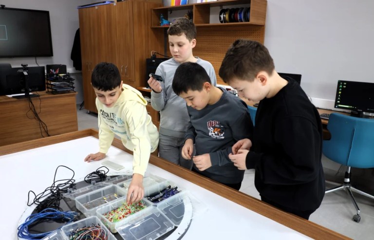 Kocaeli’nin geleceği Bilgievleri’nde şekilleniyor