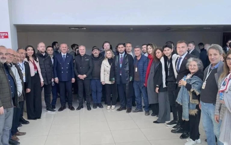 CHP Kocaeli’den İmamoğlu’na Silivri Adliyesi’nde destek