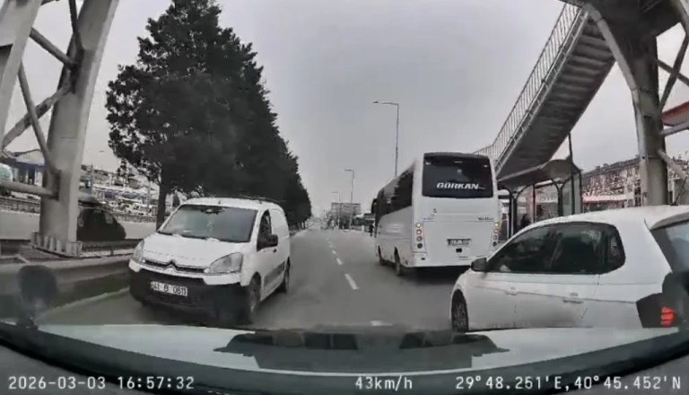 Körfez’de tehlikeli araç ‘dansı’ kamerada!