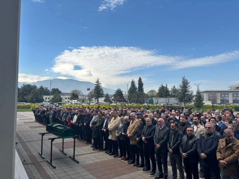 Milli Görüş’ün Sembol İsmi Adnan Dursun Vefat Etti