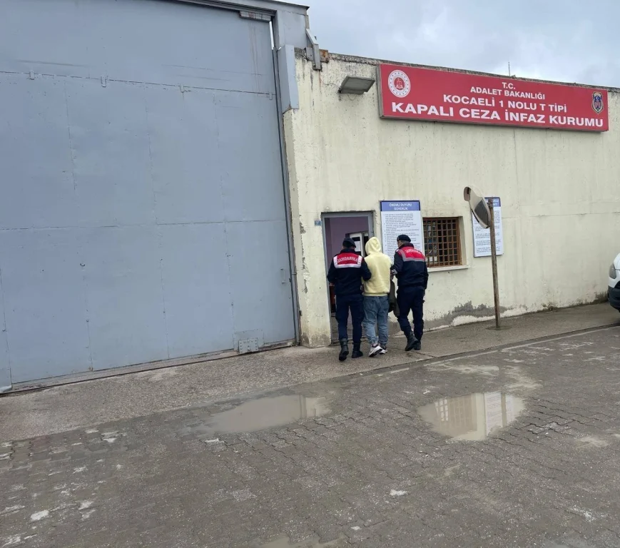 Gebze’de uyuşturucu taciri JASAT’tan kaçamadı!