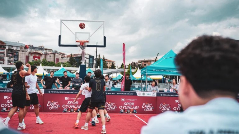 EnFest gençlerin enerjisiyle coştu