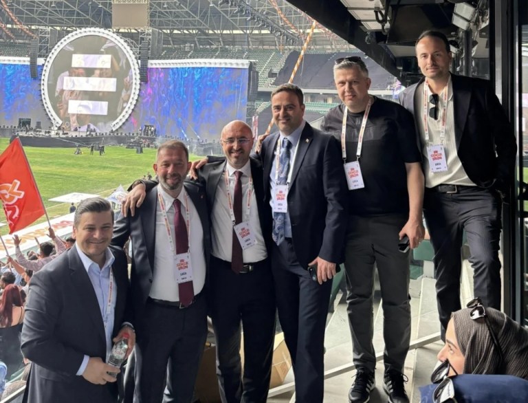 AK Parti eski gençlik başkanları buluştu